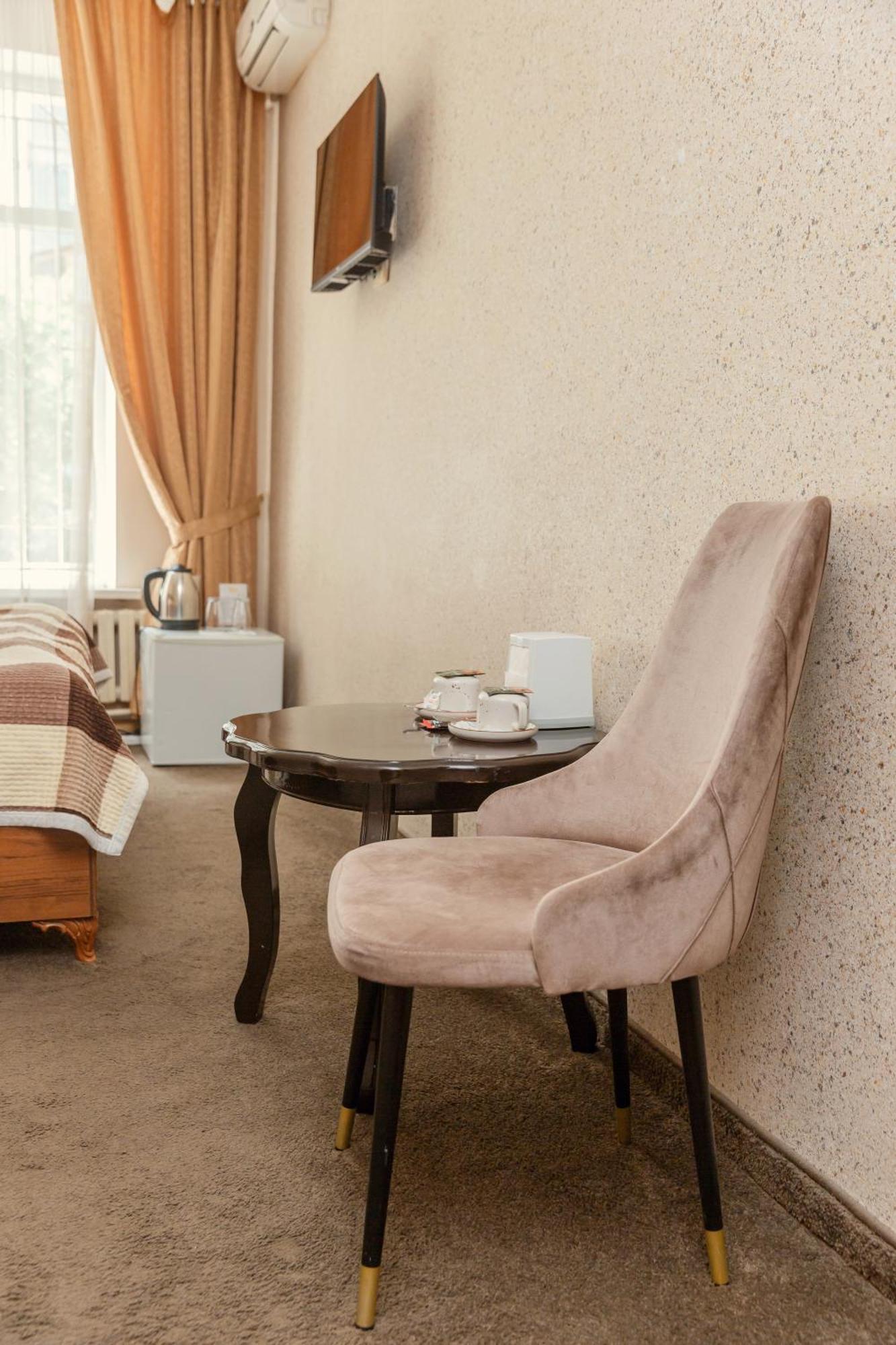 Hotel Ajour Almaty Exterior foto